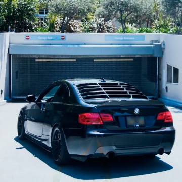 BMW E92 335i rear window louver