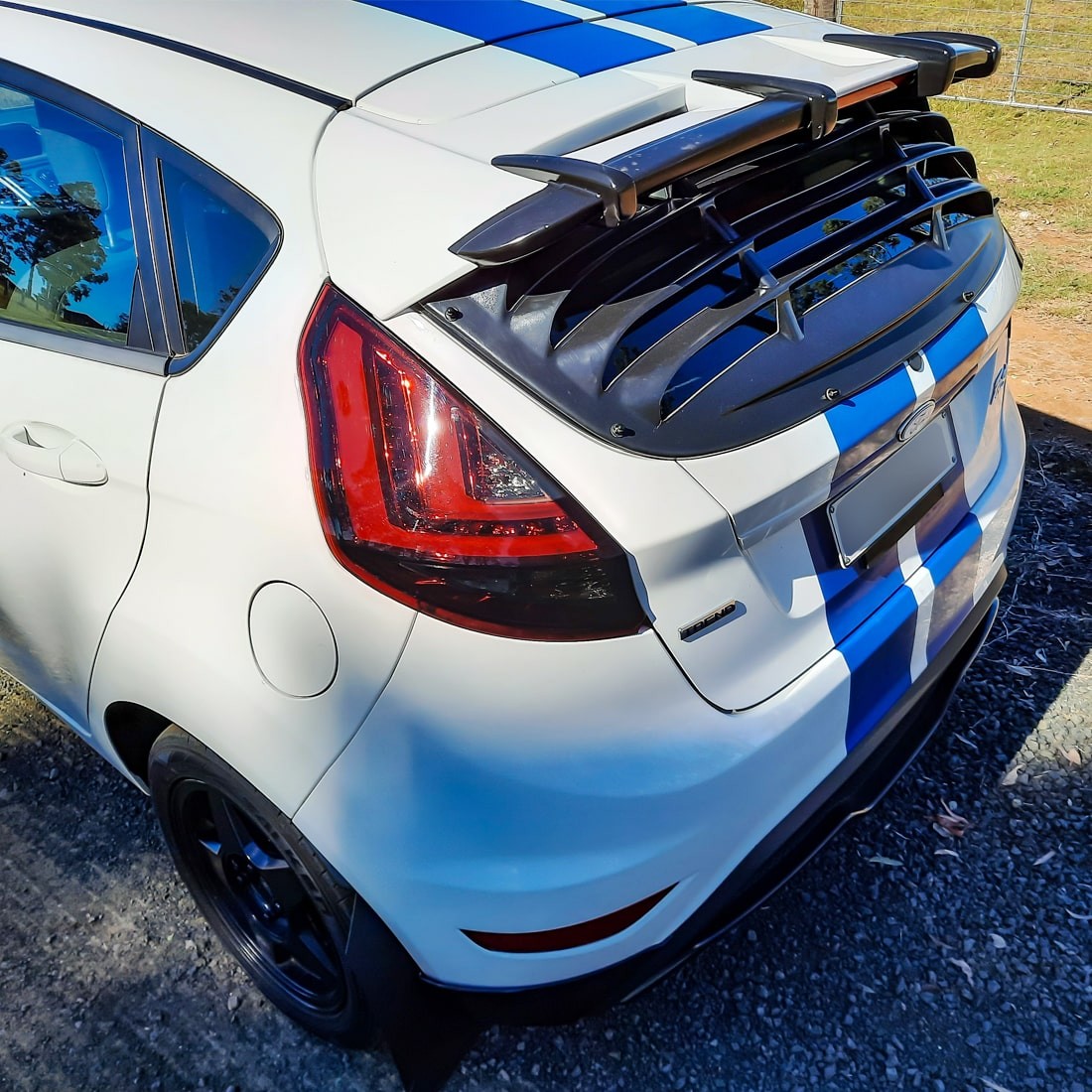ford fiesta louver